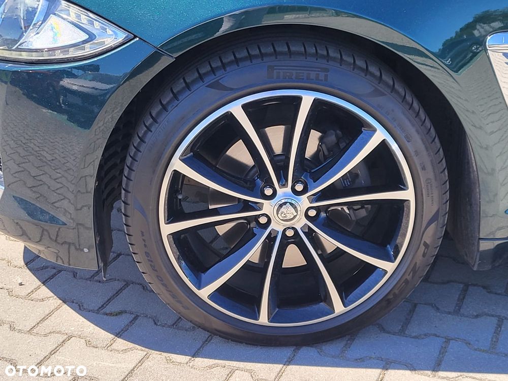 Jaguar XF 2.2 D Premium Luxury - 10