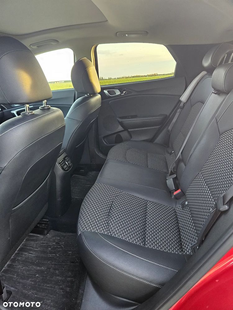 Kia XCeed 1.5 T-GDI Business Line - 10