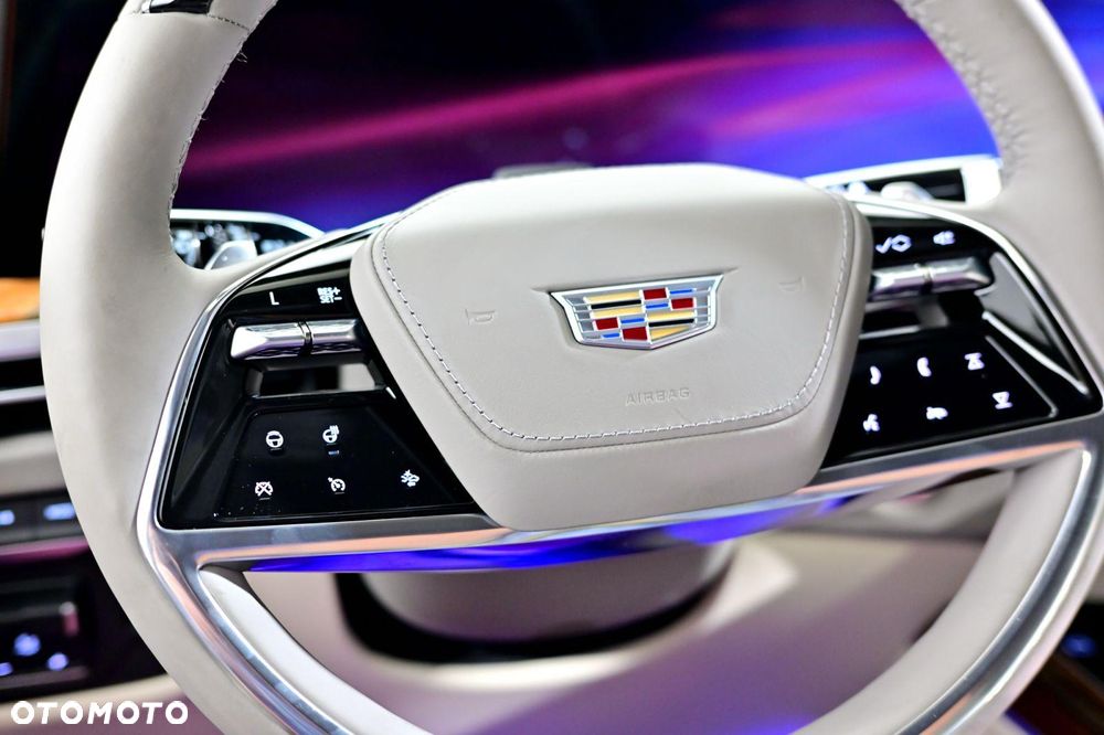 Cadillac Escalade - 22