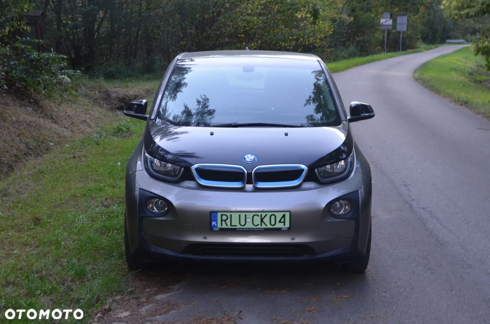 BMW i3 (60 Ah) - 12