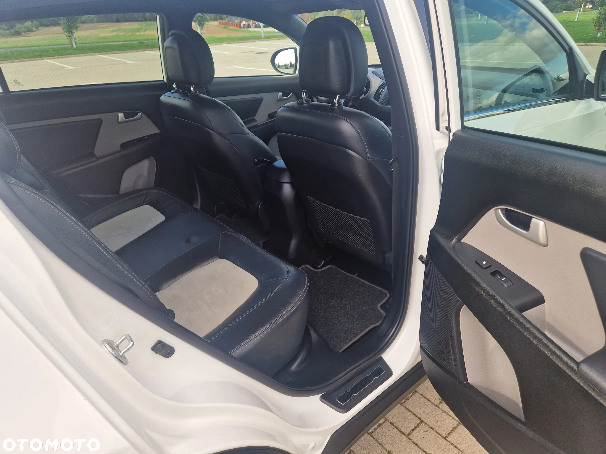 Kia Sportage 2.0 CRDI 4WD Automatik Fifa World Cup Edition - 22