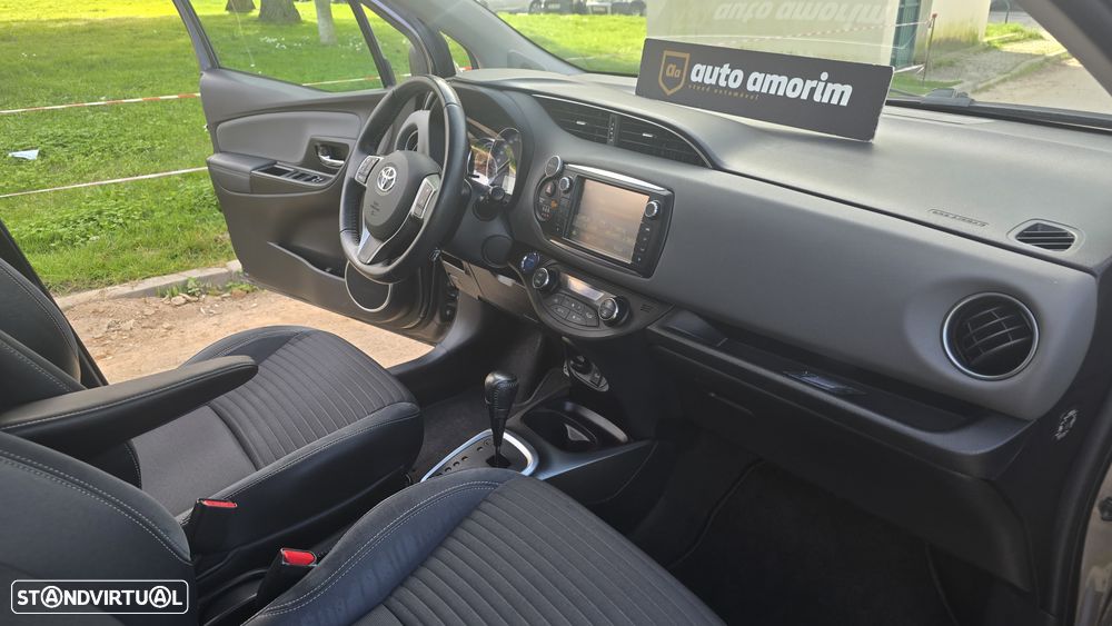 Toyota Yaris 1.5 HSD Sport+P.Techno - 19