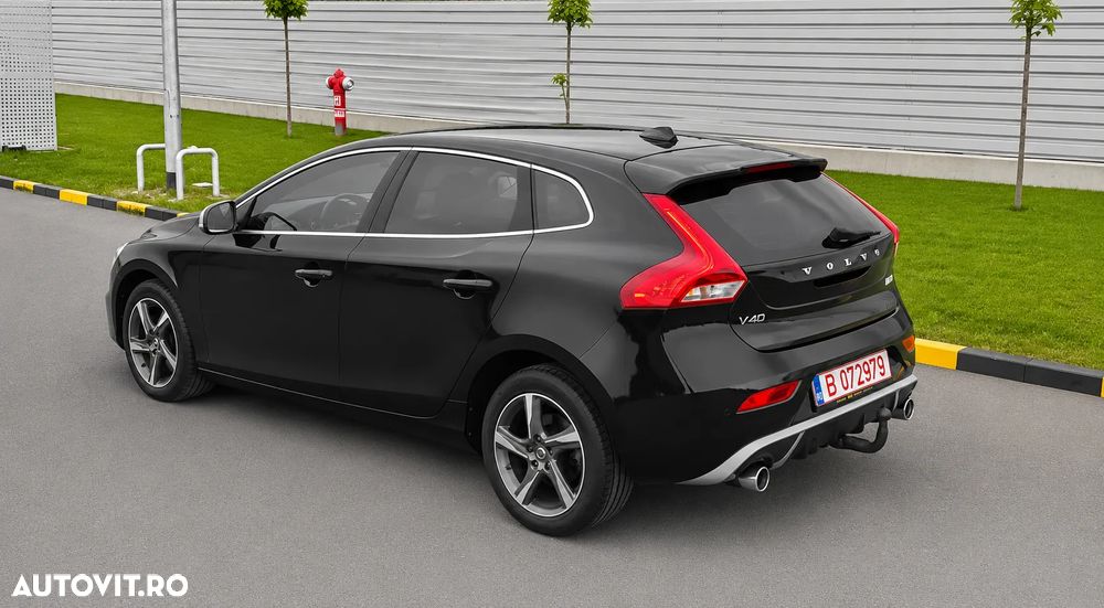 Volvo V40 D3 Geartronic RDesign - 12