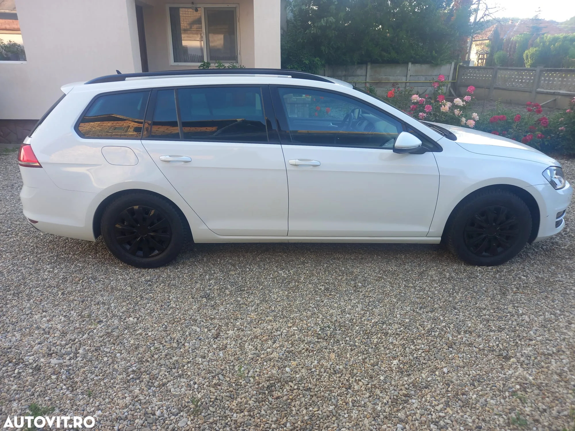 Volkswagen Golf 2.0 TDI BlueMotion Technology Edition - 9