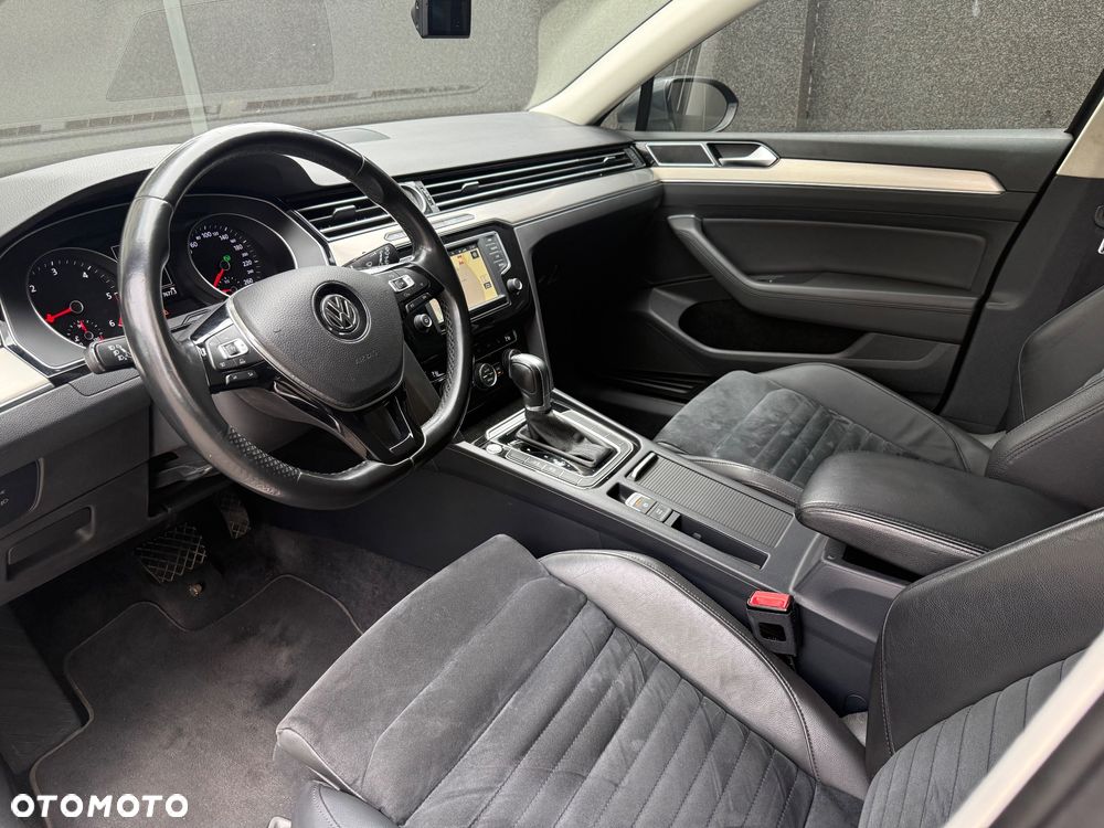 Volkswagen Passat 2.0 TDI BMT Highline DSG - 23