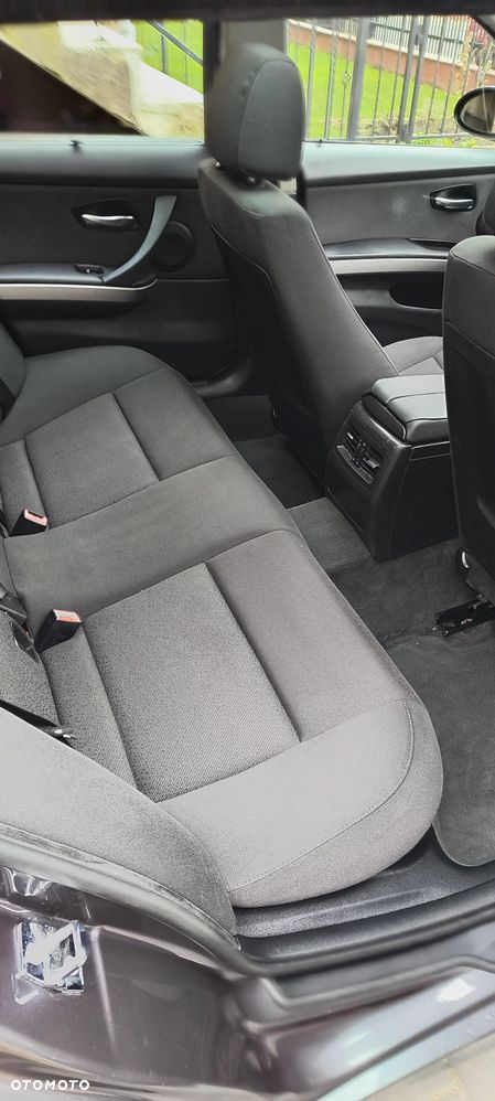 BMW Seria 3 318d DPF - 10