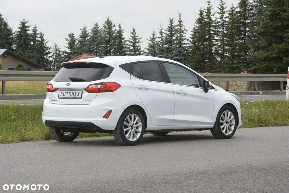Ford Fiesta - 10