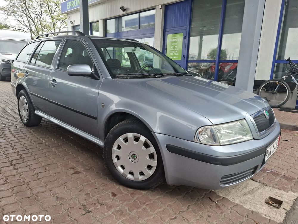 Skoda Octavia 1.6 Tour Plus - 4