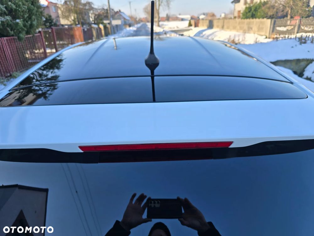 Ford Fiesta 1.0 EcoBoost S&S ACTIVE COLOURLINE - 9