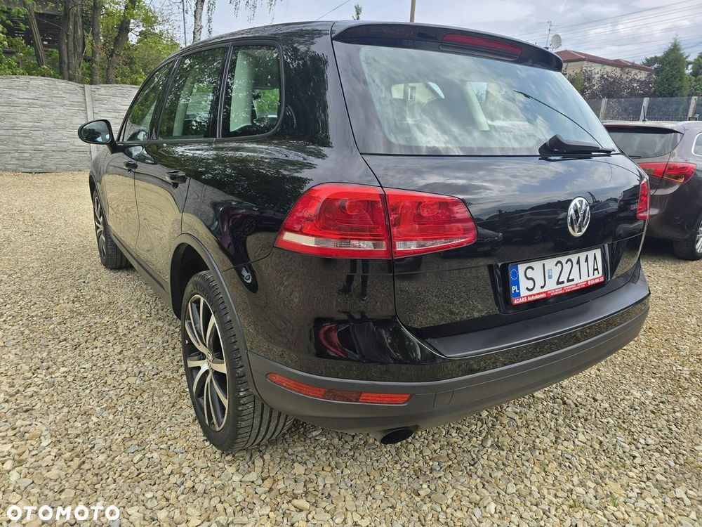 Volkswagen Touareg 3.0 V6 TDI BMT Business Line - 32