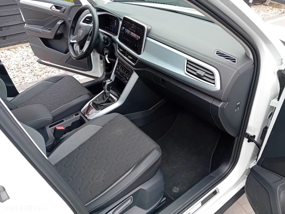 Volkswagen T-Roc 2.0 TDI SCR DSG GOAL - 17