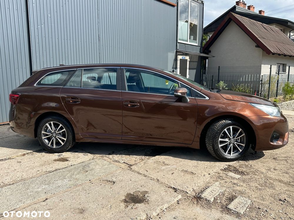 Toyota Avensis Touring Sports 1.6 D-4D Business Edition - 6
