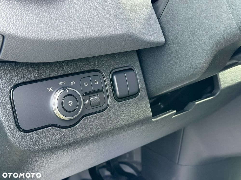 Mercedes-Benz Sprinter - 26