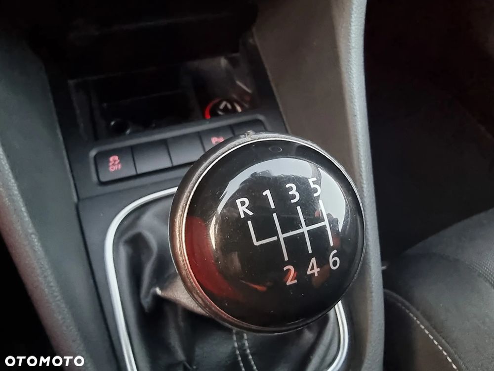 Volkswagen Golf Variant - 24