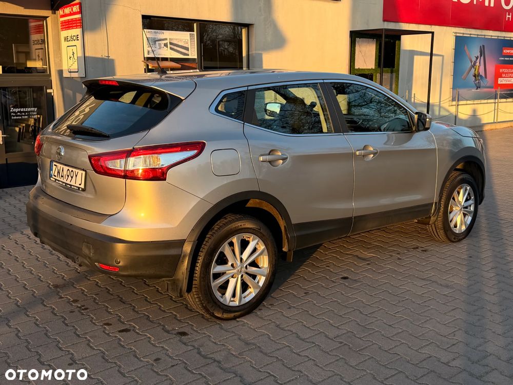 Nissan Qashqai 1.6 DCi ALL-MODE 4x4i ACENTA - 2