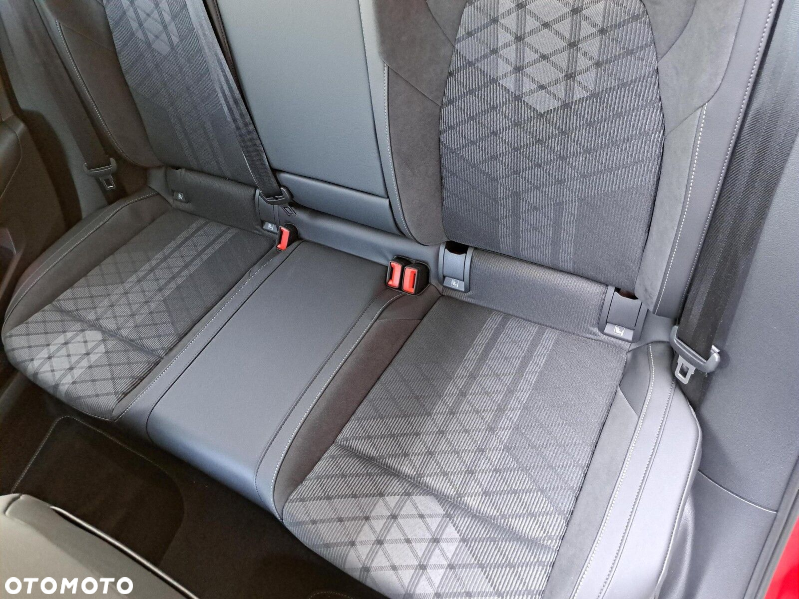 Volkswagen Golf - 29