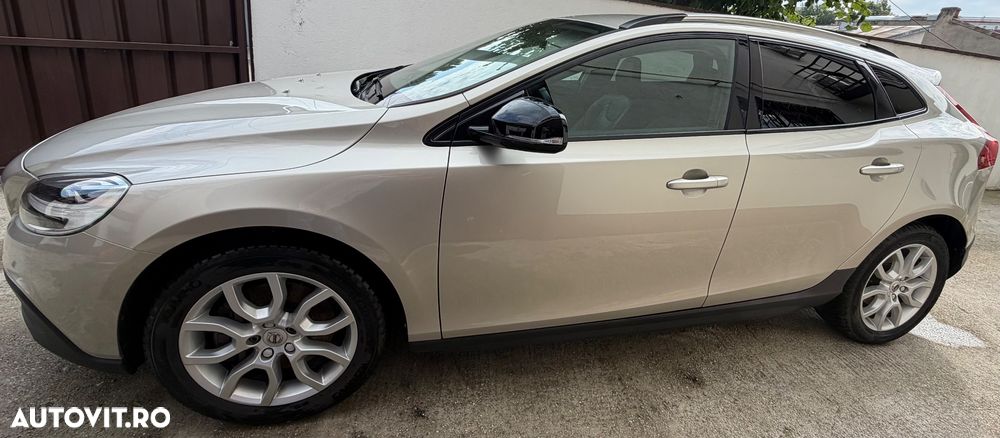 Volvo V40 D3 Summum - 6