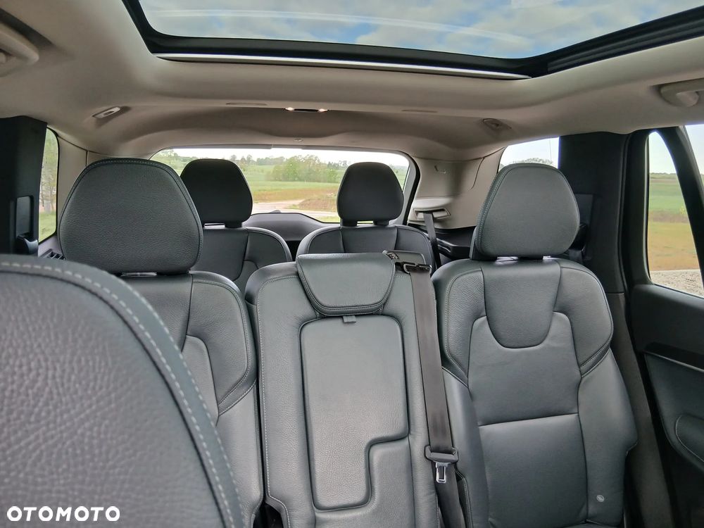 Volvo XC 90 - 29
