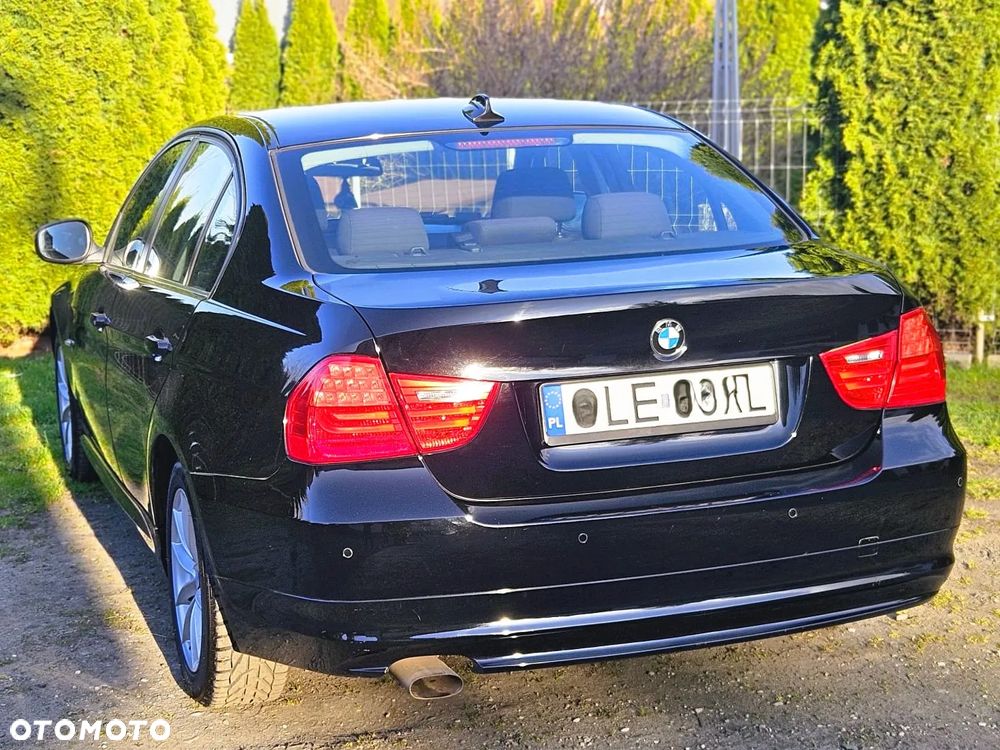 BMW Seria 3 318d - 6