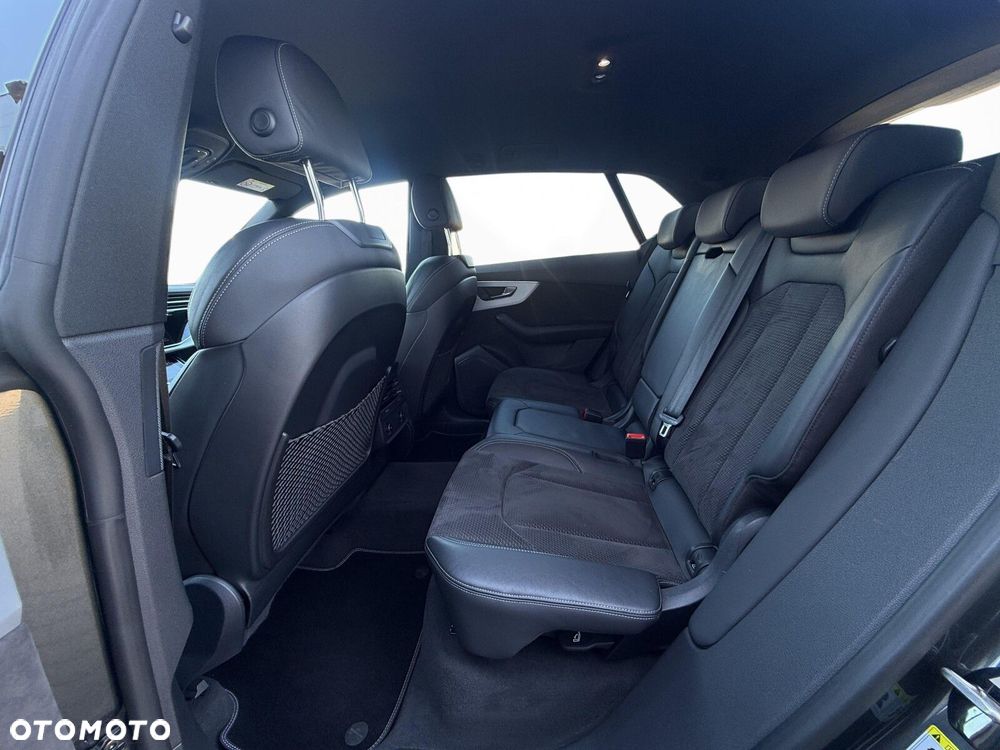 Audi Q8 50 TDI mHEV Quattro Tiptronic - 33