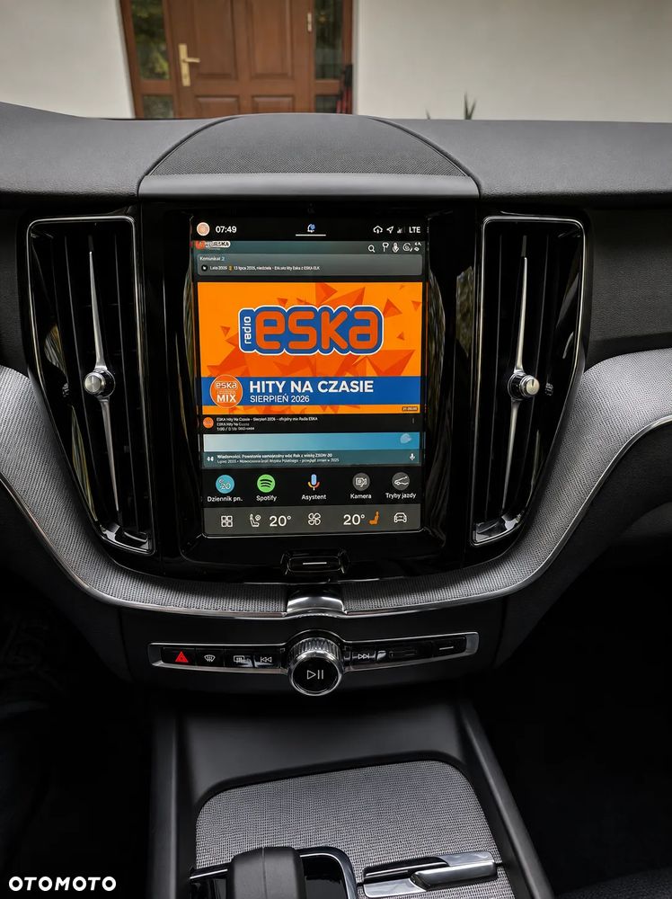 Volvo XC 60 B4 D AWD Plus Bright - 27