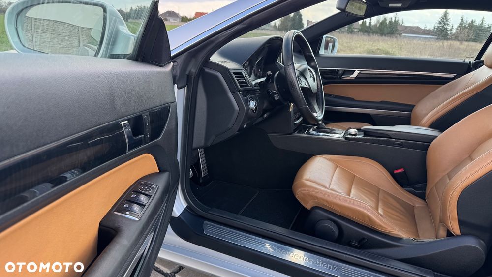 Mercedes-Benz Klasa E 250 CGI BlueEFFICIENCY Automatik Avantgarde - 14