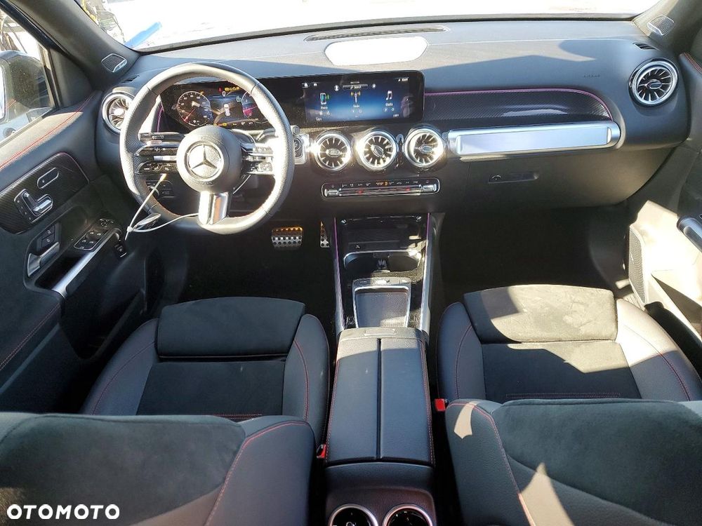 Mercedes-Benz GLB 250 4-Matic 8G-DCT - 8