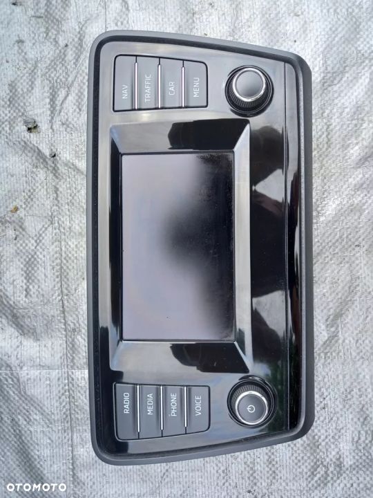 RADIO NAV WYSWIETLACZ SKOda octavia iii 5e0919605d - 1