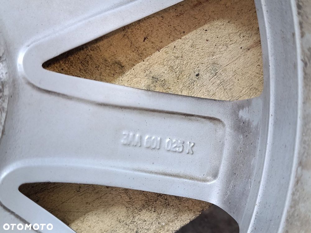 FELGI ALUMINIOWE KOMPLET 17 VW PASSAT B6 3M601025X  5.5JX17  ET42 - 1