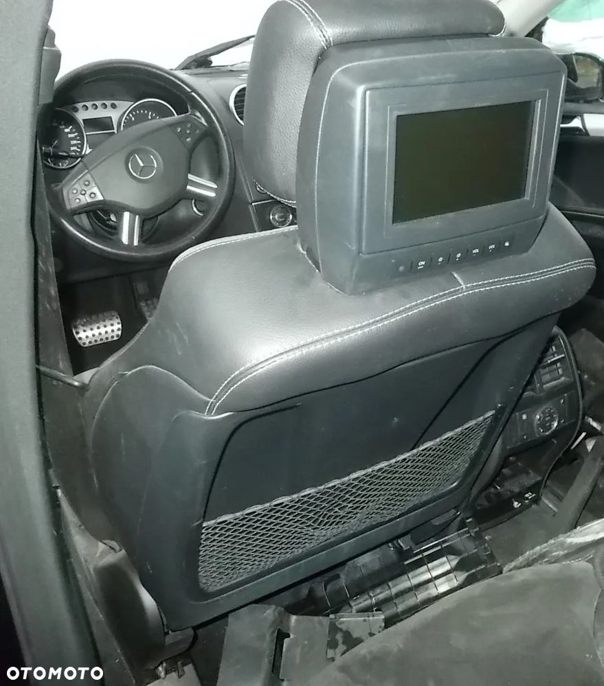 Fotel alcantara zagłówek DVD monitor ML W164 kanapa poszycie fotela - 3