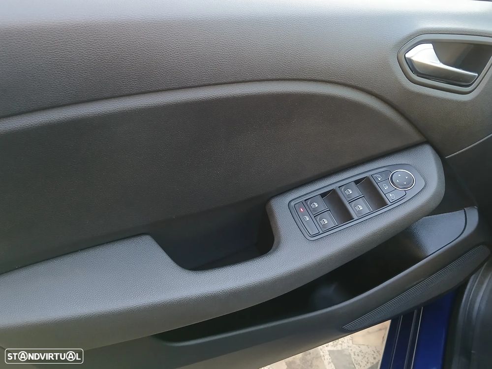 Renault Clio 1.0 TCe Techno Bi-Fuel - 28