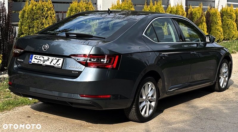Skoda Superb 2.0 TDI SCR 4x4 Ambition DSG - 18