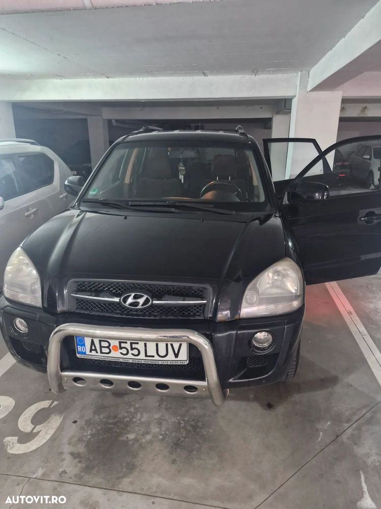 Hyundai Tucson 2.0 2WD GLS - 8