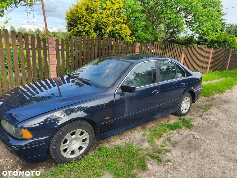 BMW Seria 5 525d - 2