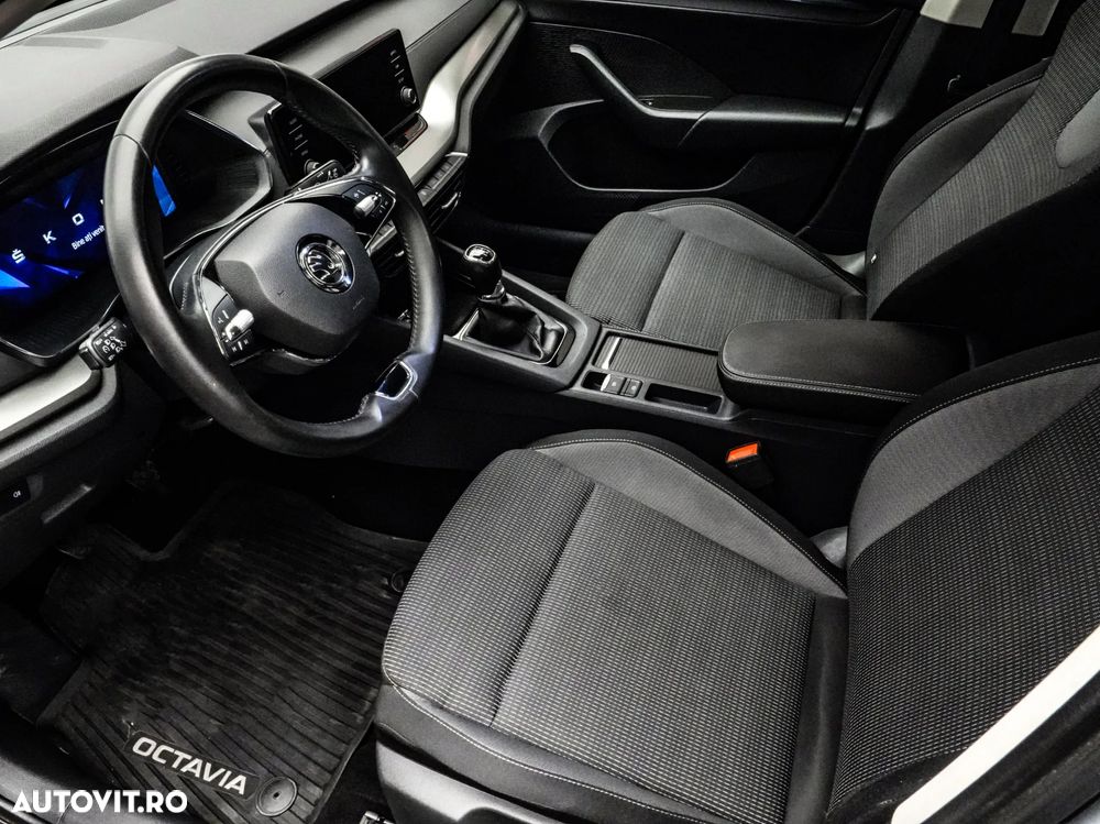Skoda Octavia 2.0 TDI DSG Style - 11