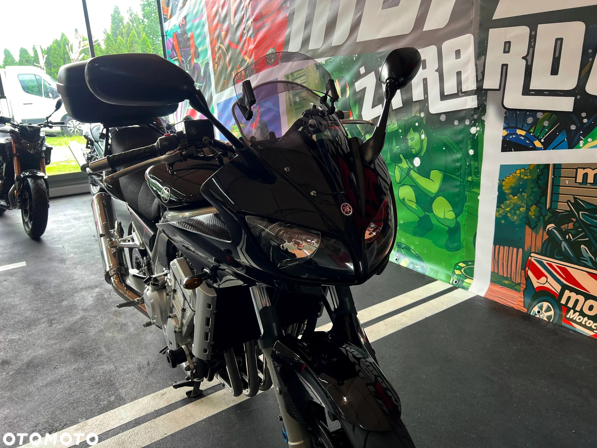 Yamaha FZS - 14