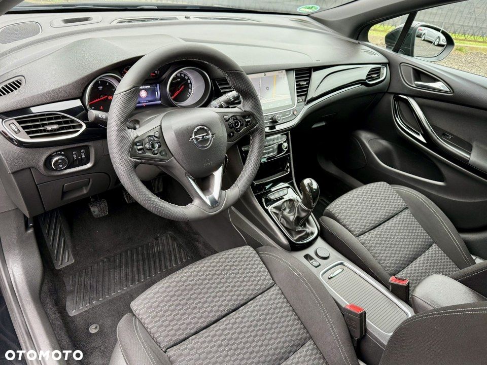 Opel Astra 1.4 Turbo Start/Stop Innovation - 17