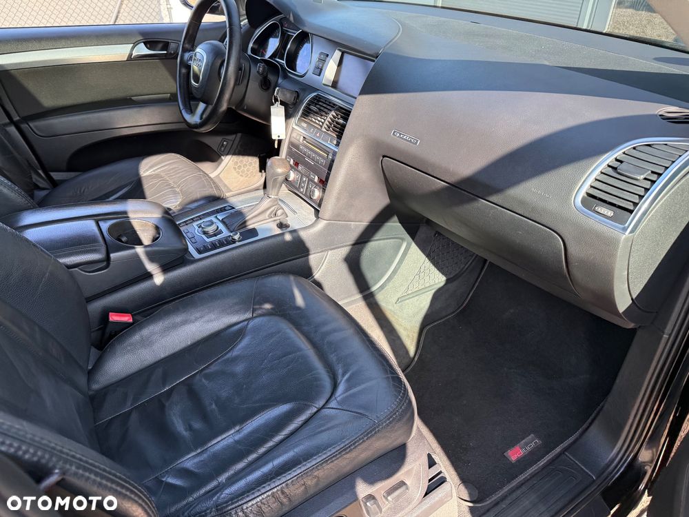 Audi Q7 3.0 TDI DPF quattro tiptronic - 22