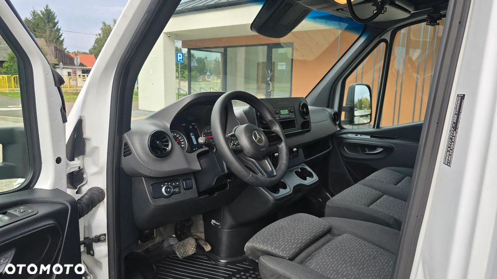Mercedes-Benz SPRINTER 519 CDI 907❗❗3.0 190 KM / FULL OPCJA / AUTOMAT 9G-TRONIC / FULL LED / KONTENER 10EP  / PLANDEKA 10EP / DRZWI Z TYŁU / BLIŹNIAKI / XENON / RAMA / ZABUDOWA JEGGER / PODUSZKI PNEUMATYCZNE / SYPIALKA / SALON POLSKA ❗❗ - 26
