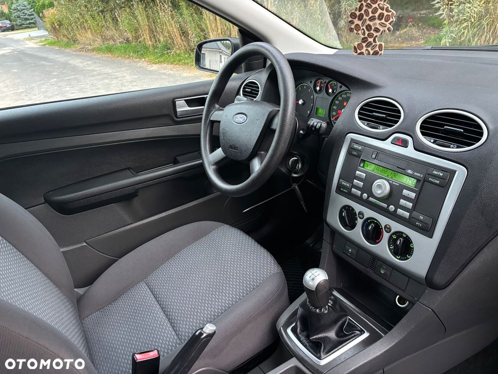 Ford Focus 1.4 16V Connection - 34