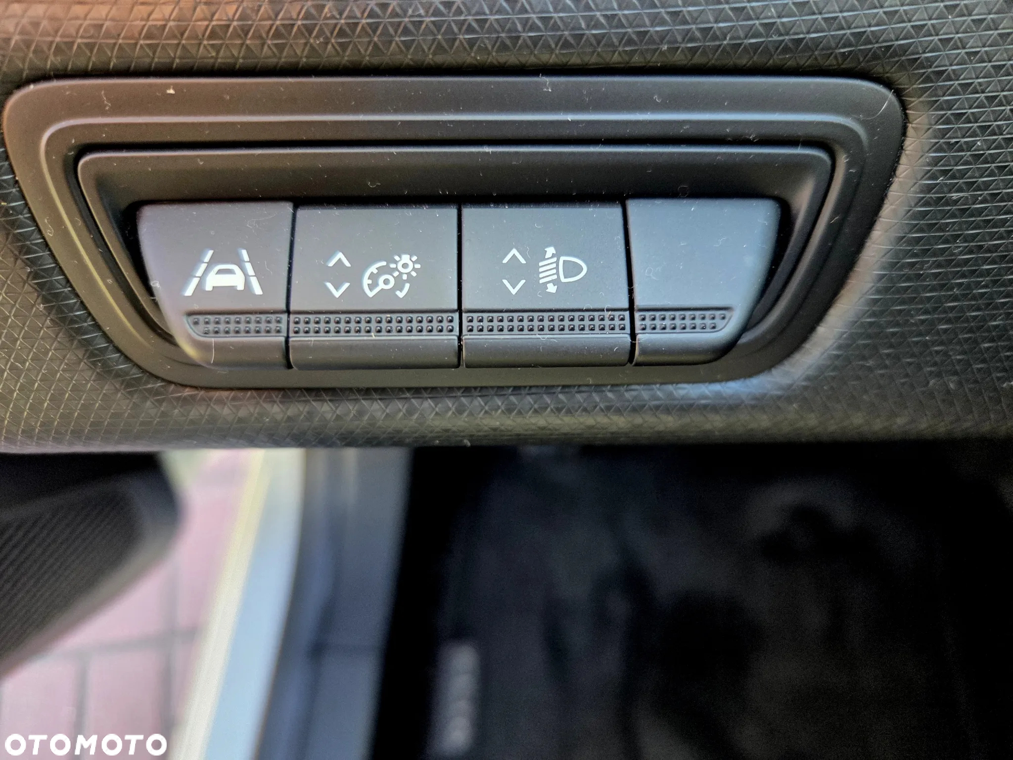 Renault Clio 1.6 E-TECH Intens - 11