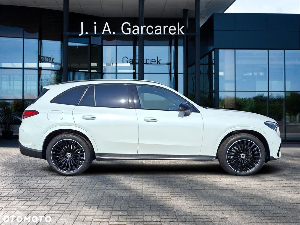 Mercedes-Benz GLC - 7