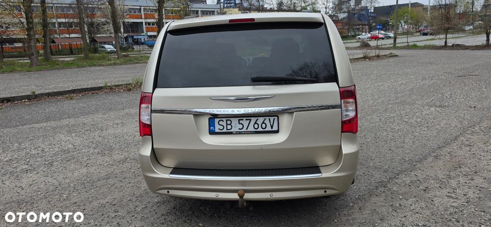 Chrysler Town & Country 3.6 Limited - 4