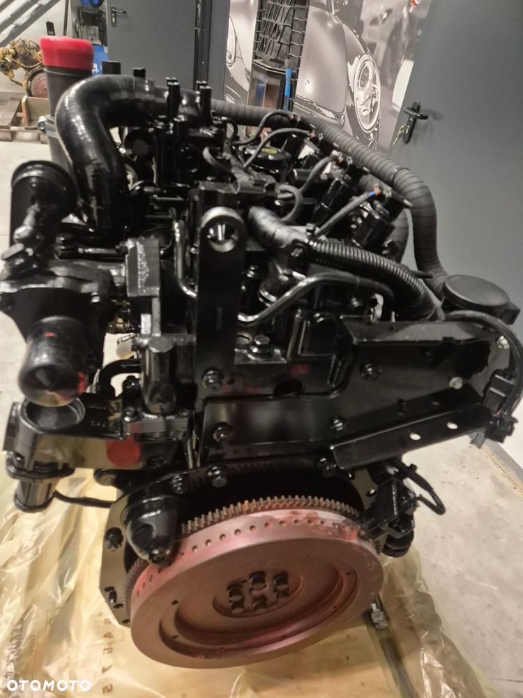 Silnik perkins 404J E22T - 3