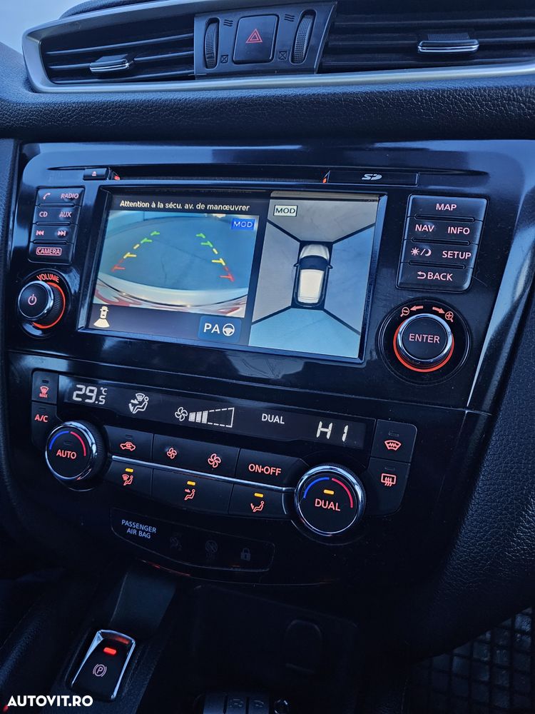 Nissan Qashqai 1.6 DCI Start/Stop Tekna - 19