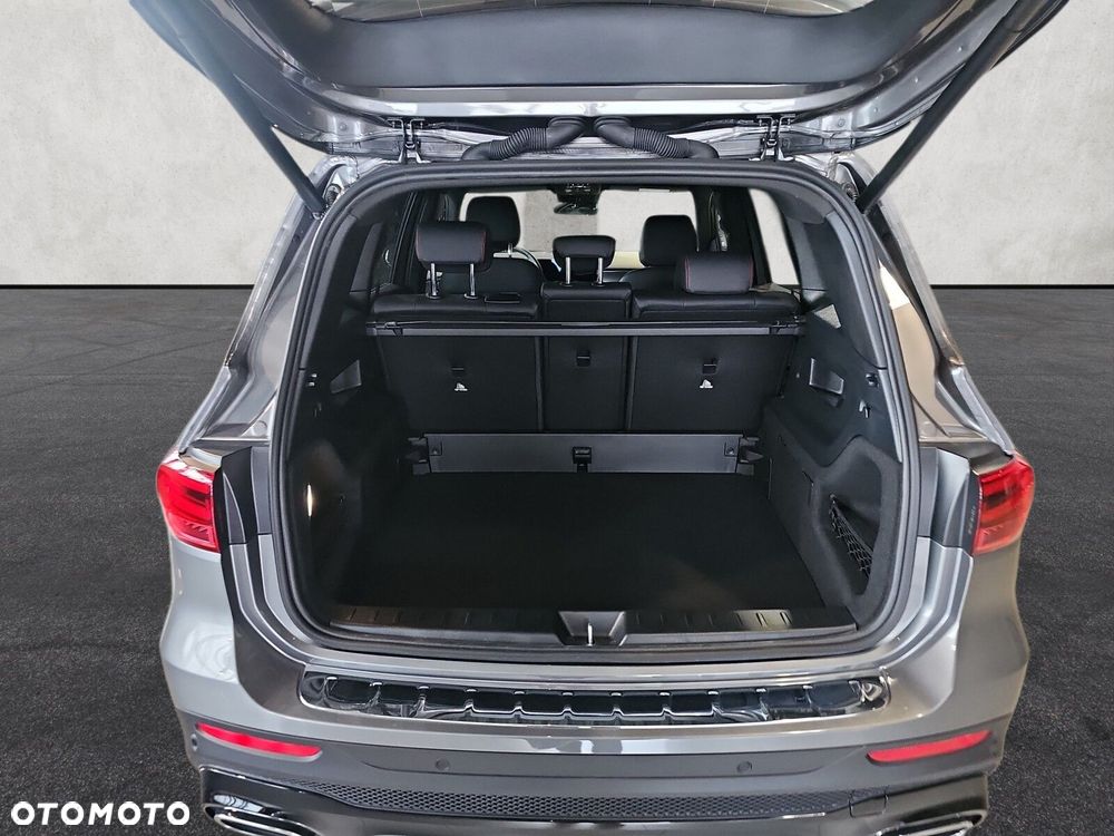 Mercedes-Benz GLB - 16