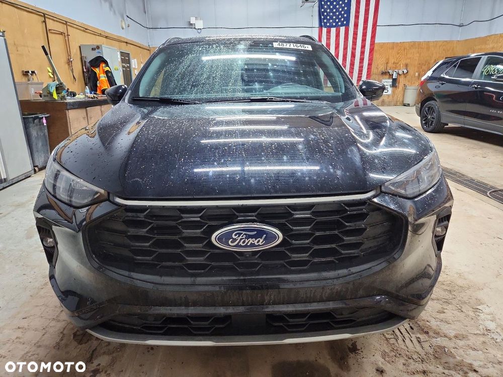 Ford Escape - 8