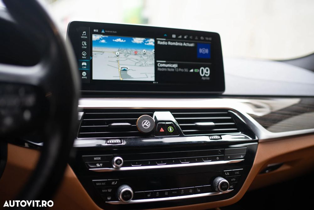 BMW Seria 5 530e Aut. Luxury Line - 17