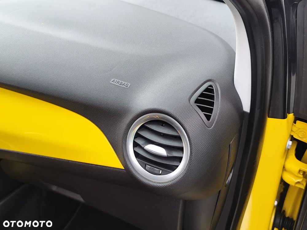 Opel Adam 1.2 Black Jack - 29