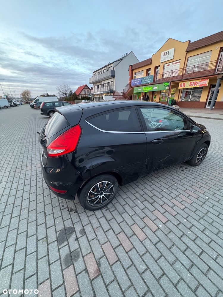 Ford Fiesta - 4